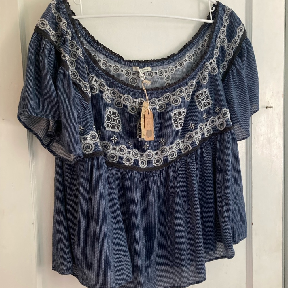 American Eagle Outfitters  off  the shoulder blouse